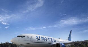 United Airlines reports $194m loss, but sees international travel rebound.