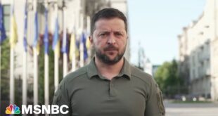 Zelenskyy pays tribute to fallen U.S. soldiers.