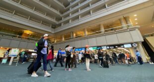 Holiday travel rush begins in Orlando, Tampa.