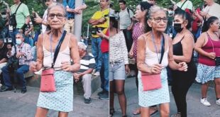 Elderly lady's dance to Bollywood tune viral.
