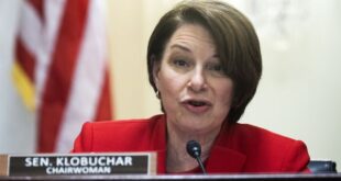 Klobuchar backs late pregnancy abortion restrictions briefly.