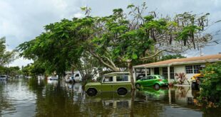 100,000 Floridians suffer as Farmers Insurance exits.