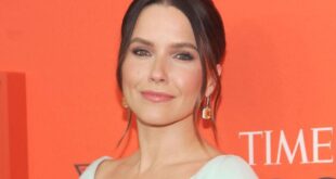 Sophia Bush divorces after surprisingly short 13 months.