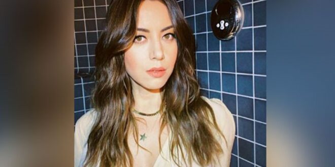 Aubrey Plaza grieves social media silence after Baena's death.