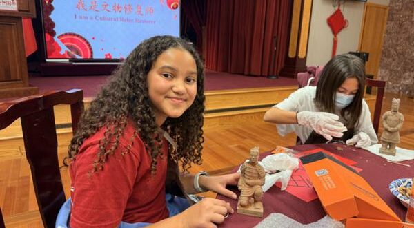 rewrite U.S. students ring in Year of Snake with cultural experiences in 6 to 8 words